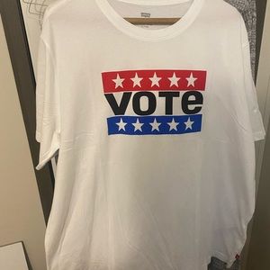 LEVI VOTE TEE